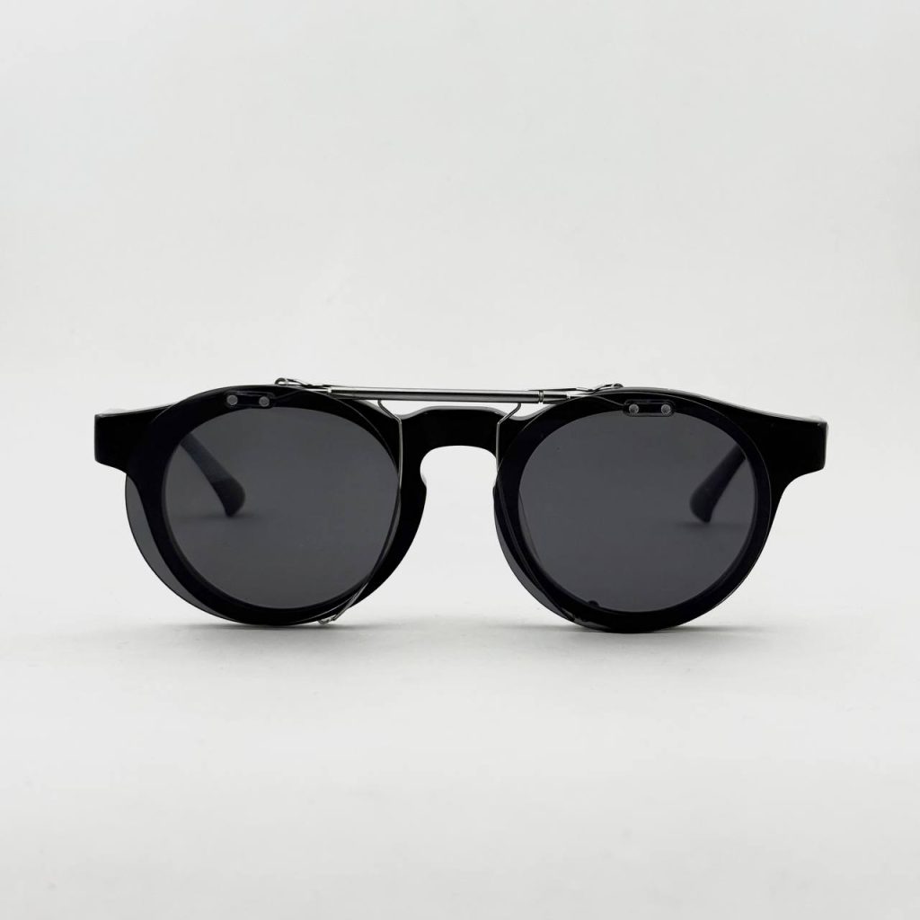 عینک کاوردار جیمز تارت روبه رو