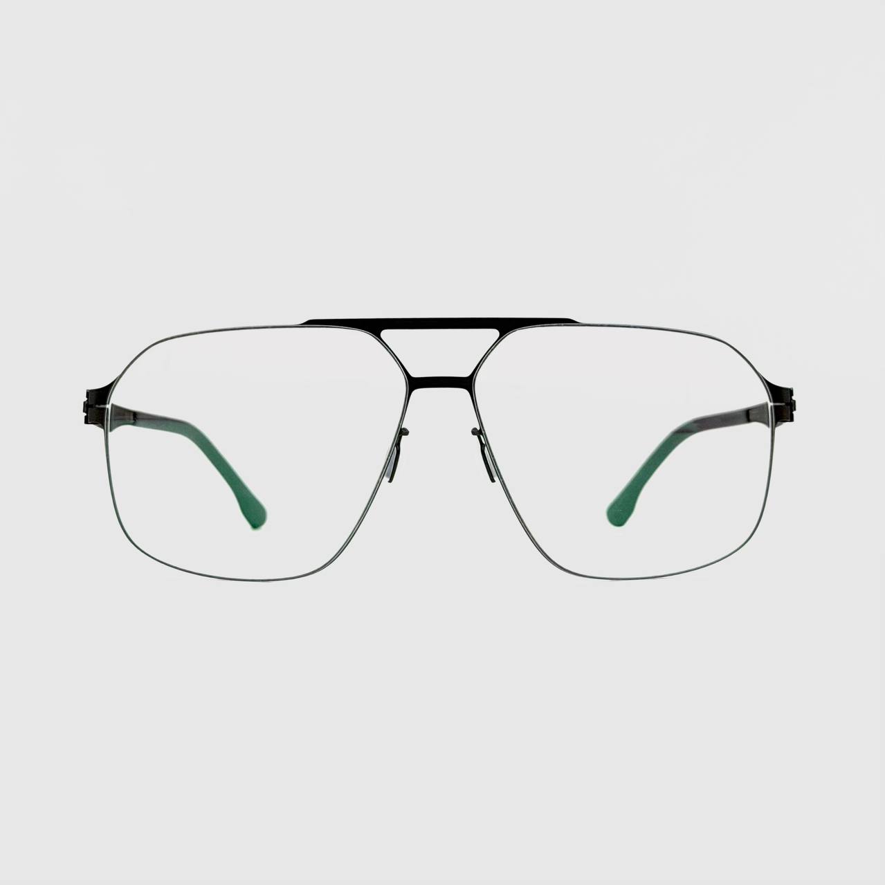 عینک ایس برلین از زاویه رو به رو طوسی مات عینک آیس برلین ic berlin مدل Mb18 | فریم تیتانیوم طراحی آلمان رنگ Gun Metal