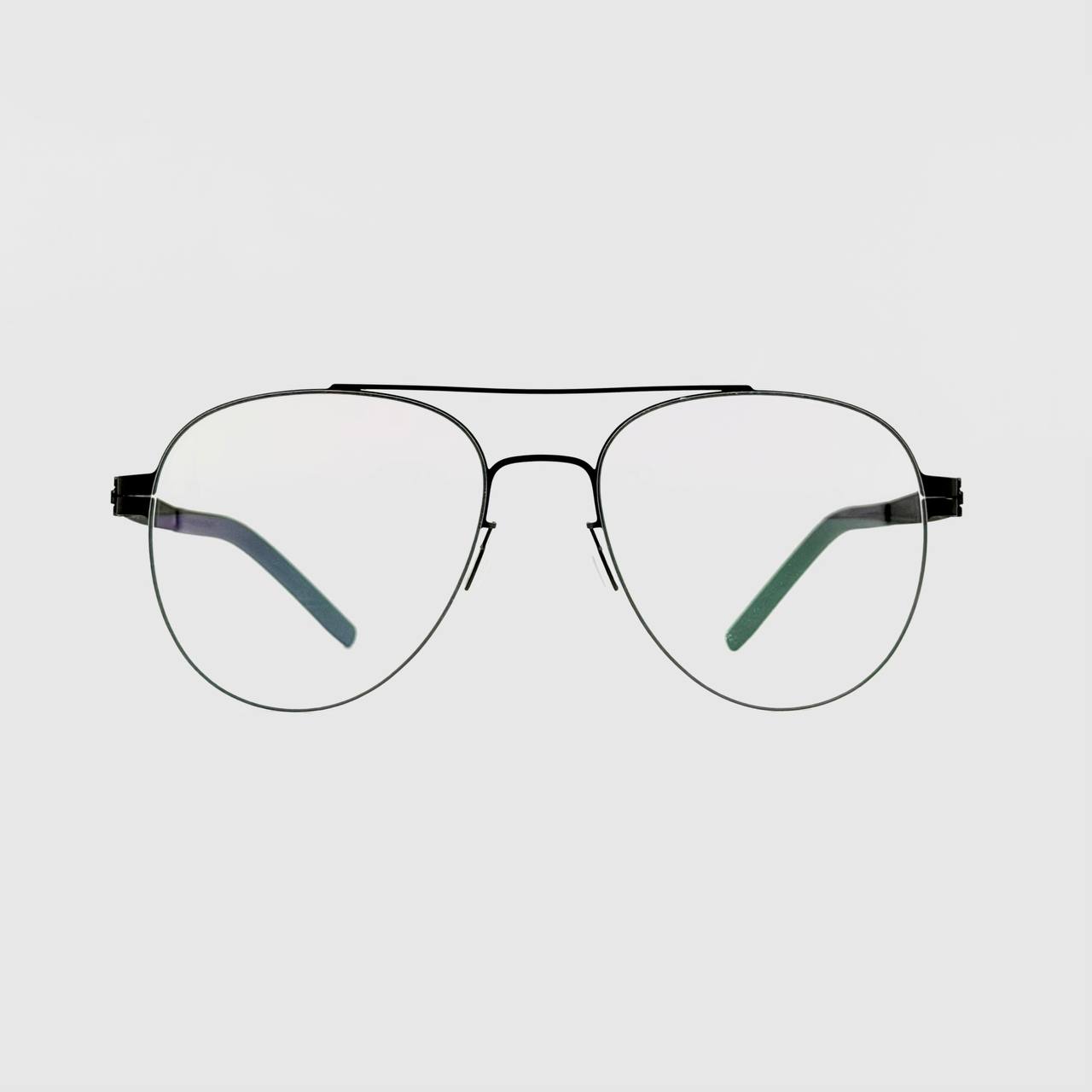 عینک ایس برلین از زاویه رو به رو مدل cherry عینک آیس برلین ic berlin مدل Cherry | فریم تیتانیوم طراحی آلمان رنگ Gun Metal