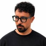عینک طبی Jean Philippe Joly مدل VG66308 از نمای روبرو روی چهره یک آقا