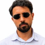 عینک آفتابی وینتیج AUISON مدل M085S روی صورت یک آقا