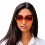 عینک وینتیج Annie Saral مدل 7685 روی صورت یک خانم